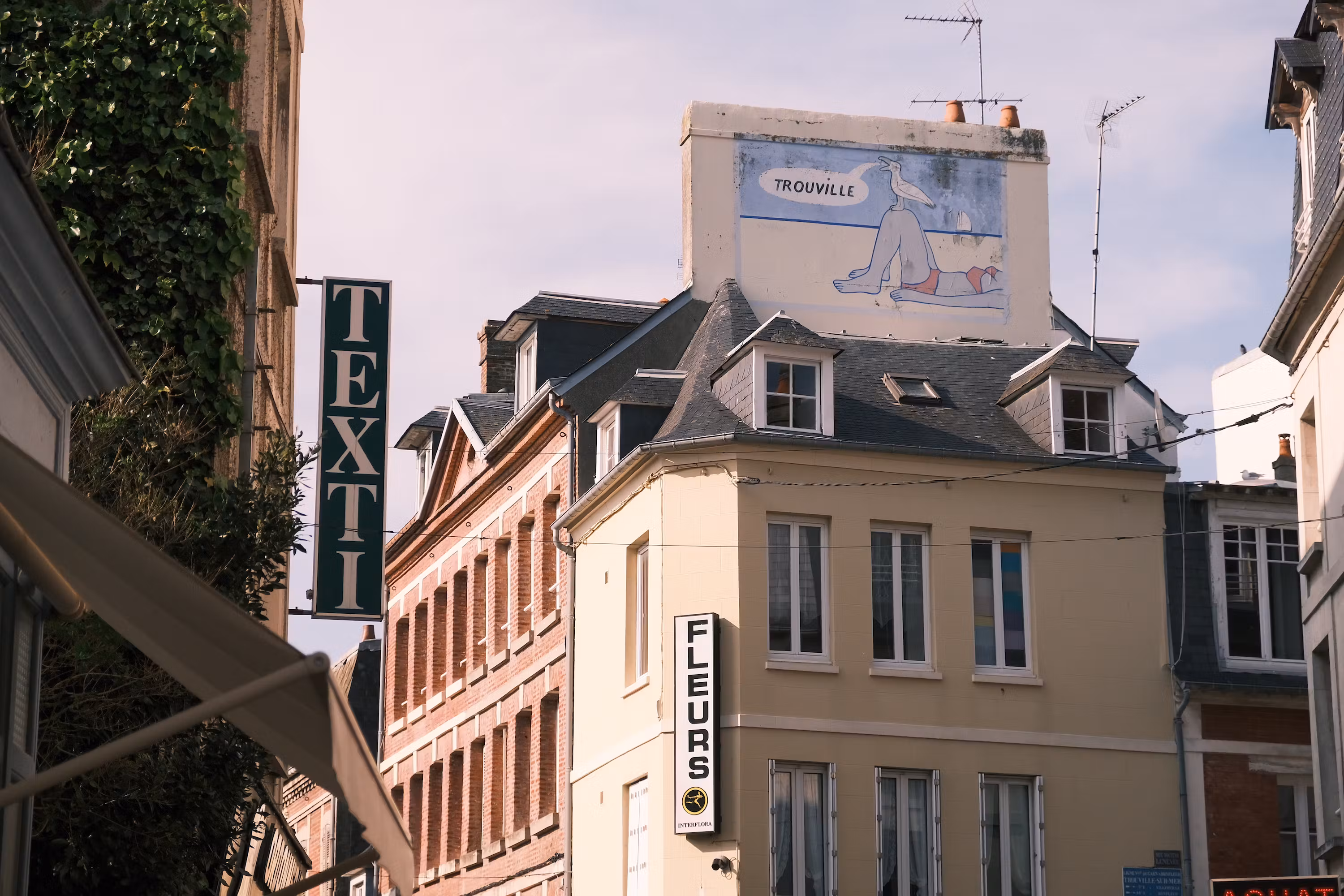 We then crossed the bridge, to get to Trouville.